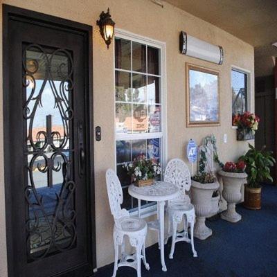Travel Inn & Suites Victorville Ngoại thất bức ảnh